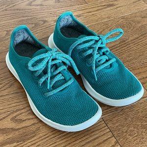 allbirds peacock